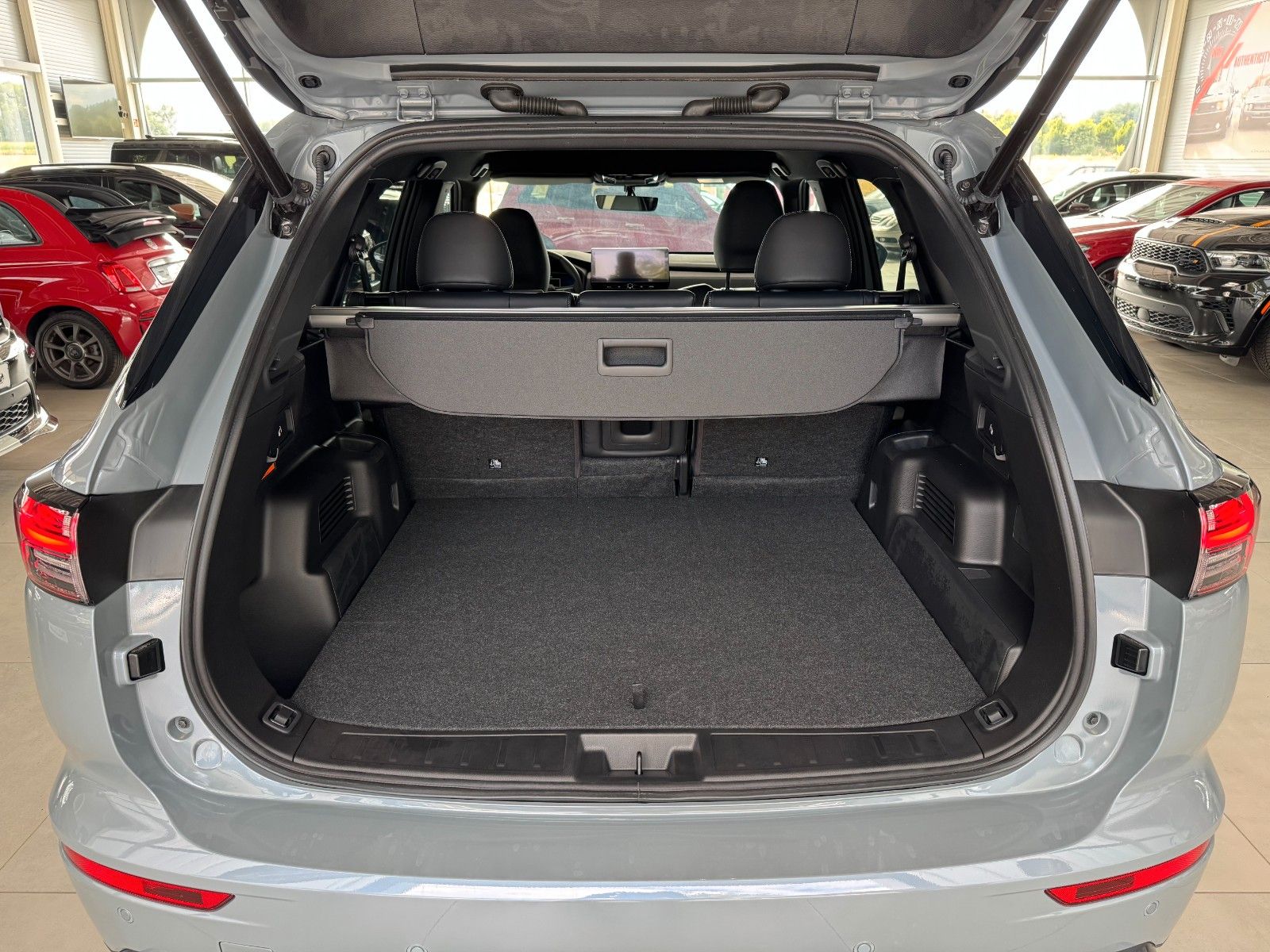 Fahrzeugabbildung Mitsubishi Outlander 2.4 PHEV 4WD Select