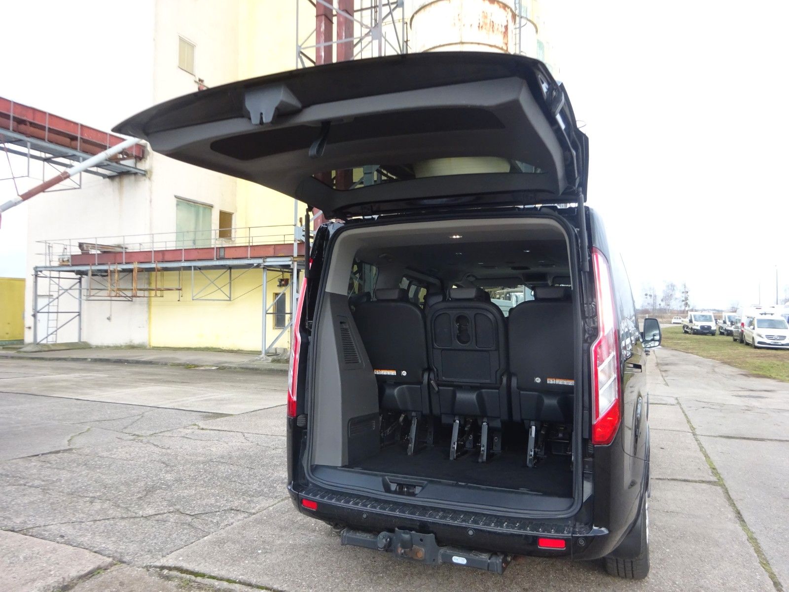 Ford Tourneo Custom 170PS Autm. L1 Titanium X Standhz foto 13