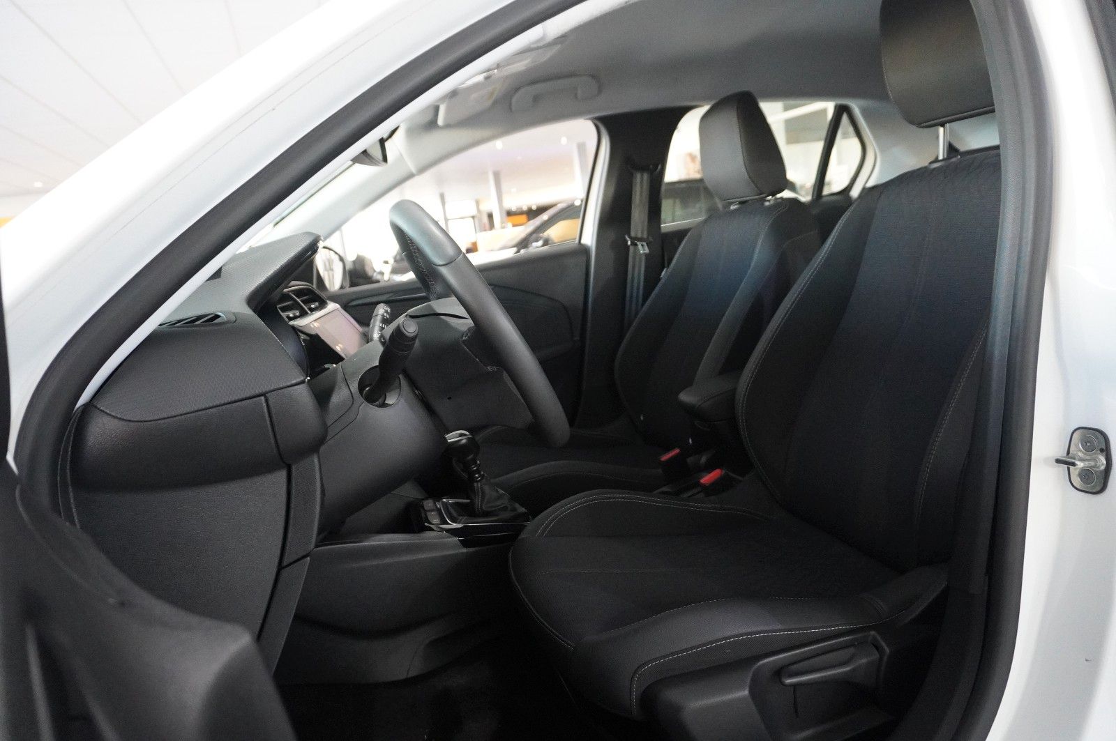 Fahrzeugabbildung Opel Corsa F 1.2 ELEGANCE NAVI/LED/SPORT/SH//VIRT/DAB