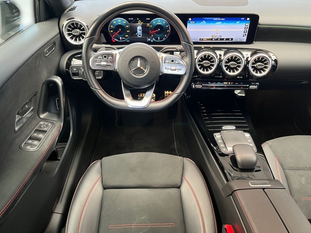 Fahrzeugabbildung Mercedes-Benz A 250 AMG Night Navi LED Tempomat KeyLess Ambie.
