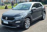 Volkswagen VOLKSWAGEN T-Roc 1.0 TSI 115 CV Style BlueMotion - Volkswagen T-Roc mit Benzin-Antrieb: Kombi, Schaltgetriebe