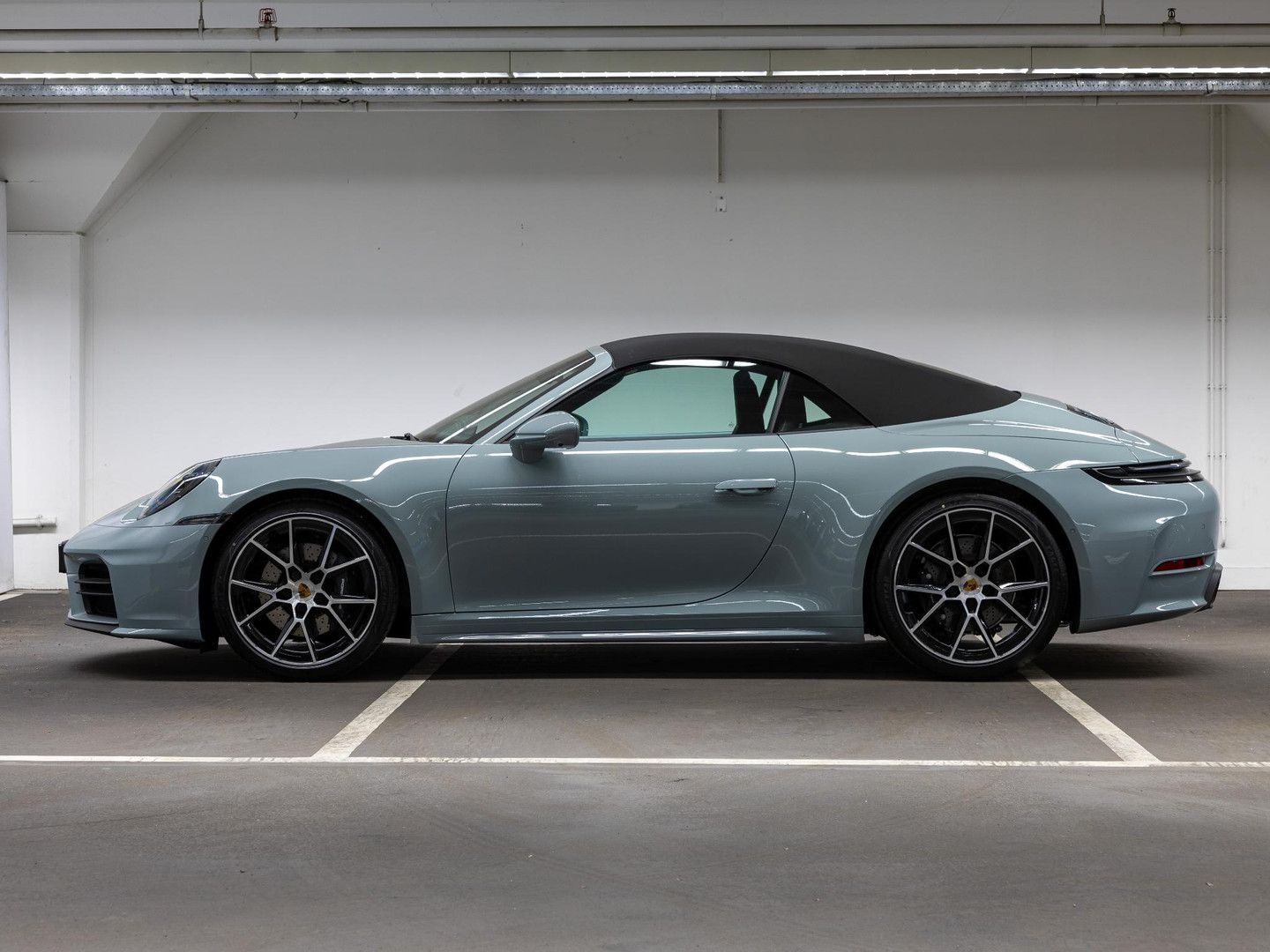Porsche 992 Cabrio 3.0 Carrera imagem 2