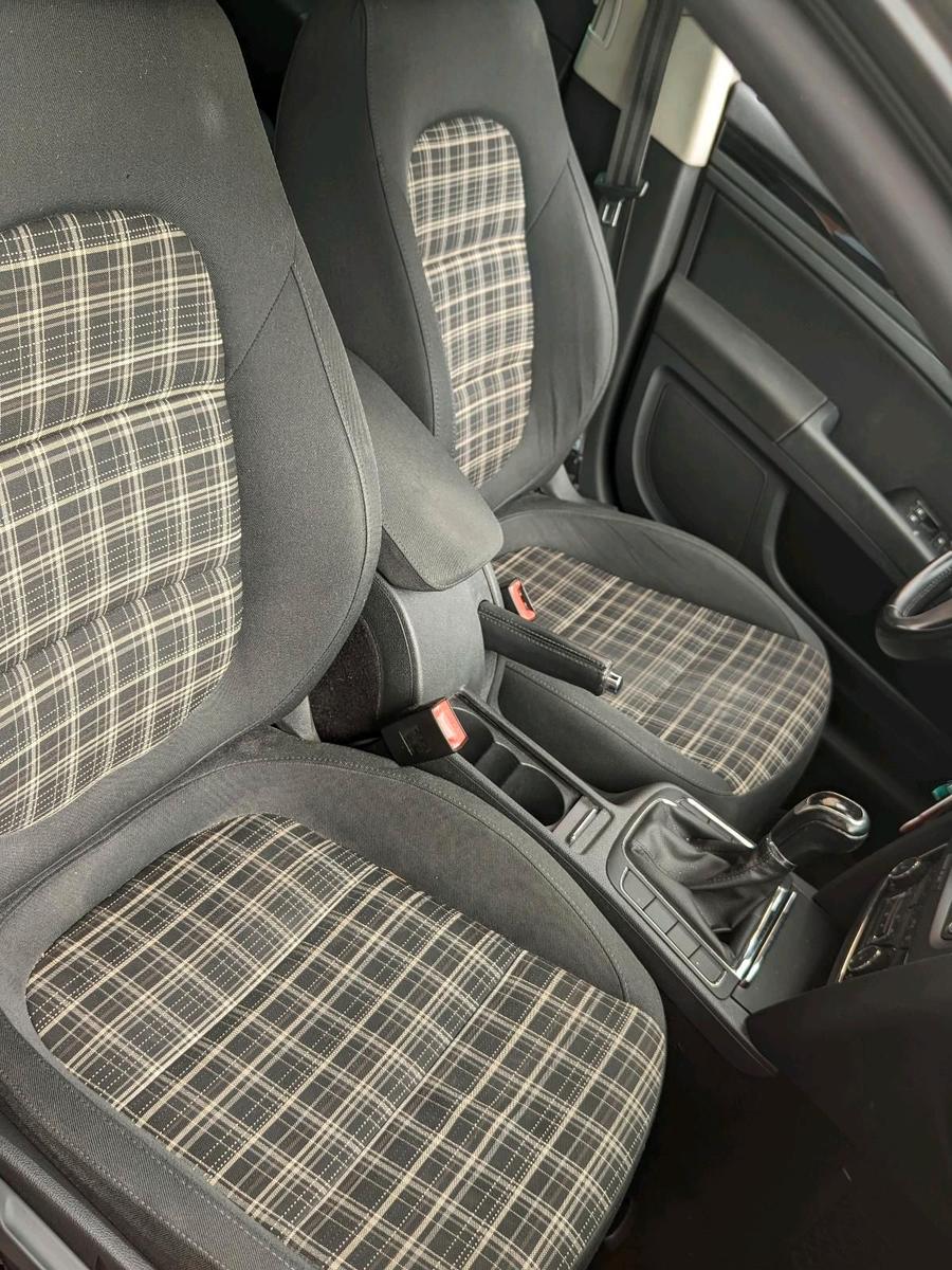 Skoda Superb 2012 — engine 170 HP (125kW)