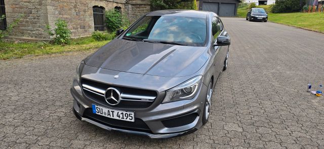 MERCEDES-BENZ CLA 45 AMG Shooting Brake