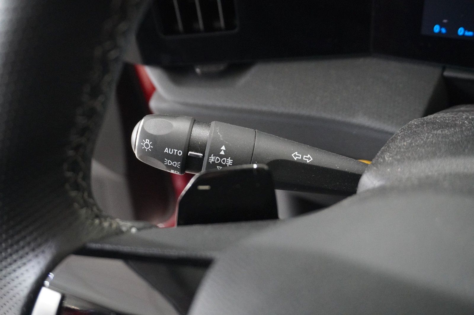 Fahrzeugabbildung Opel Astra L Lim. 1.6 HYBRID ELEGANCE NAVI/LED/KAMERA