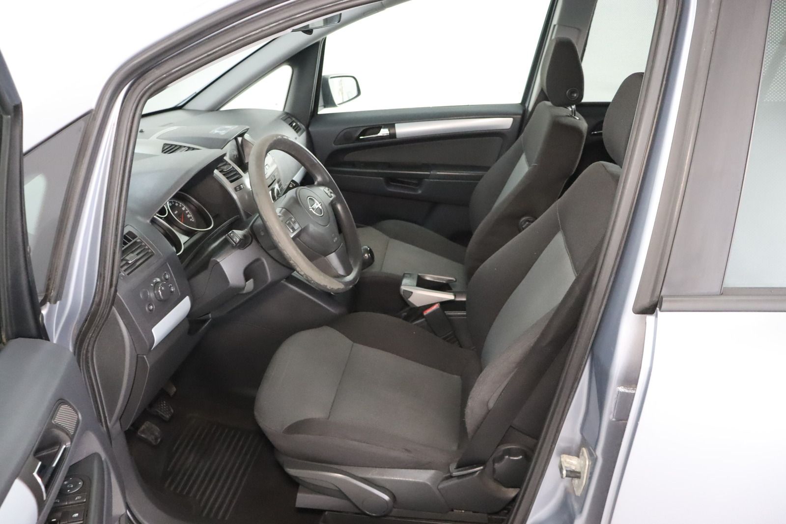 Fahrzeugabbildung Opel Zafira B Klimaautomatik Edition