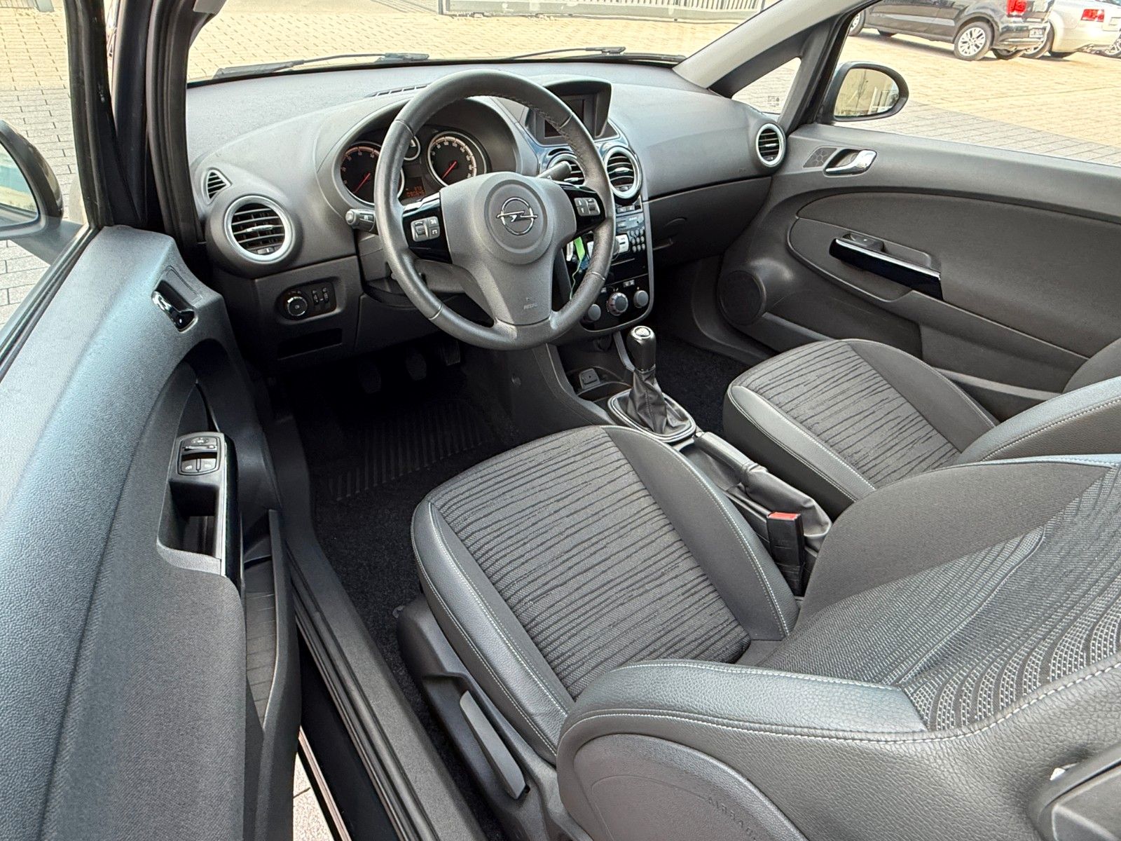 Fahrzeugabbildung Opel Corsa D Energy,Klima,ZV,Sitz+Lenkr-Heiz.