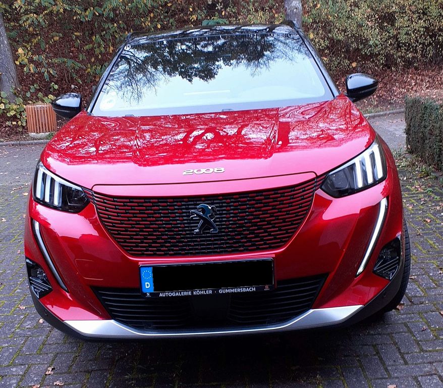 Image of Peugeot e-2008