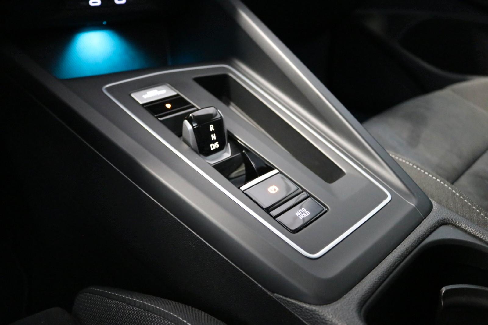 Volkswagen Golf VIII Lim. Style Kamera AHK ACC Memory, миниатюра 17