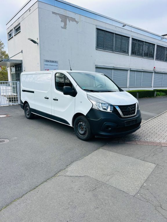 Image of Nissan NP 300