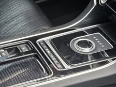 Fahrzeugabbildung XF AWD Automatik