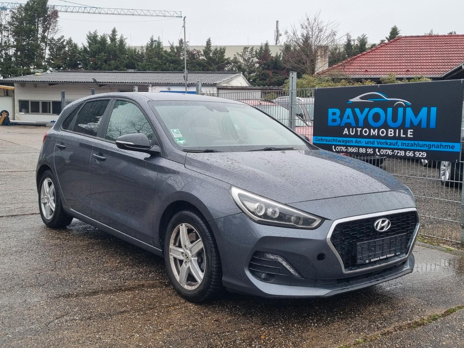 Hyundai i30 1.6 Passion + Navi Kamera Automatik
