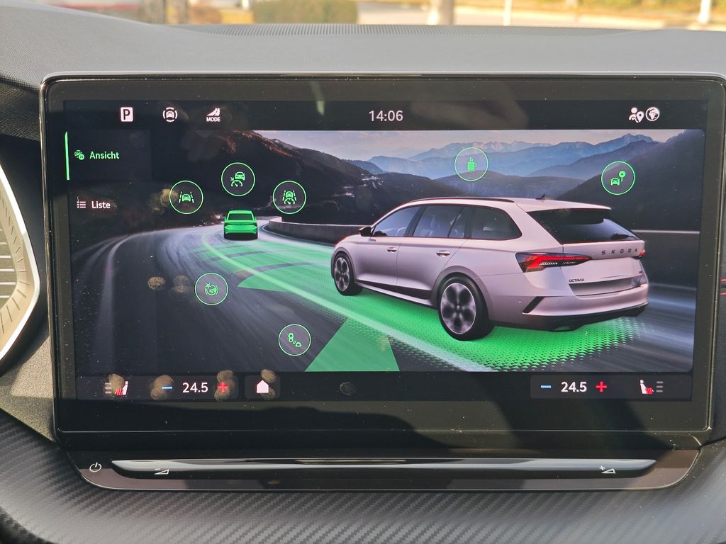 SKODA Octavia RS 265PS DSG 5J./GAR + 8x fach breift SKODA Octavia RS 265PS DSG 5J./GAR + 8x fach breift