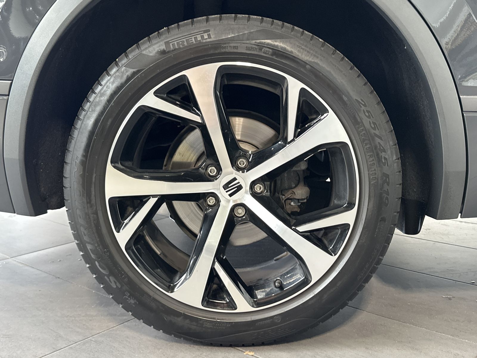 Fahrzeugabbildung SEAT Tarraco 2.0 TDI DSG FR 7-SItzer NAV+LED+AHK+PANO