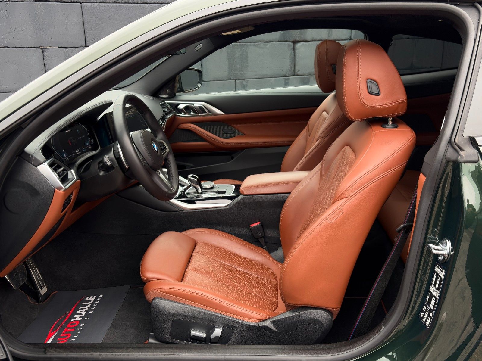 Fahrzeugabbildung BMW M440i xDr M Sport Pro Laser StHzg HUD HK S-Dach