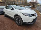 Nissan Qashqai 1.2 DIG-T Visia AHK Climatronic - Nissan Qashqai Gebrauchtwagen in Chemnitz