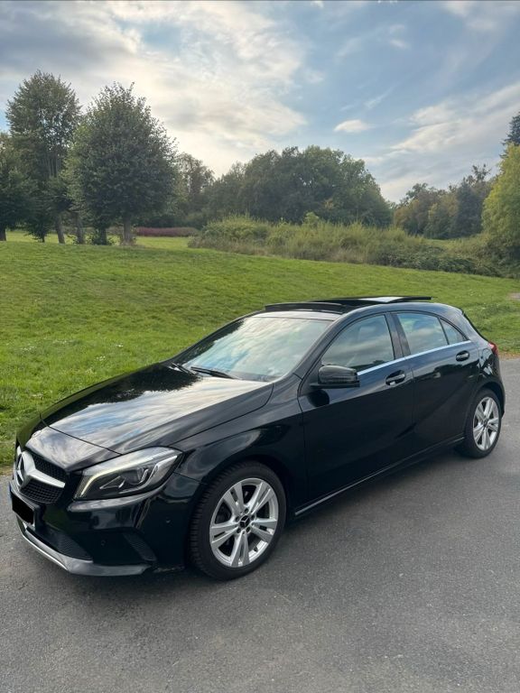 Image of Mercedes-Benz A 220