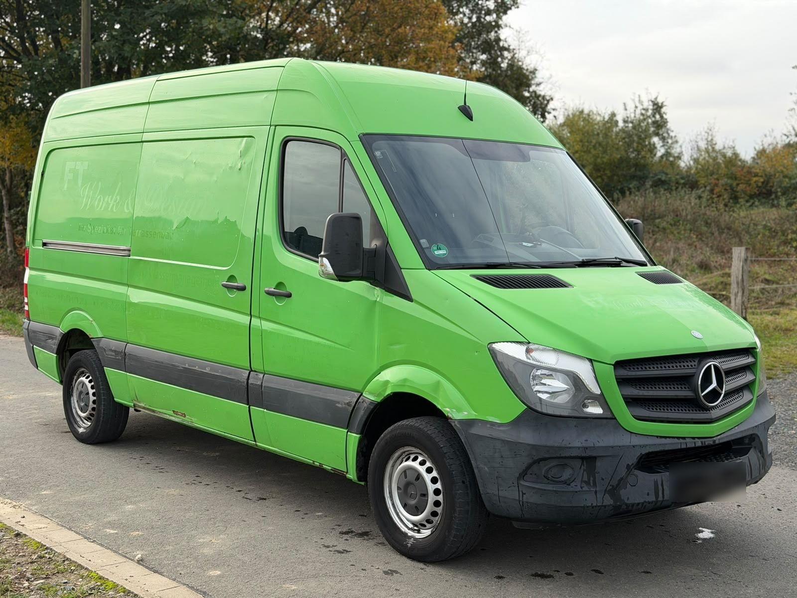 Mercedes-Benz Sprinter 2014 — interior