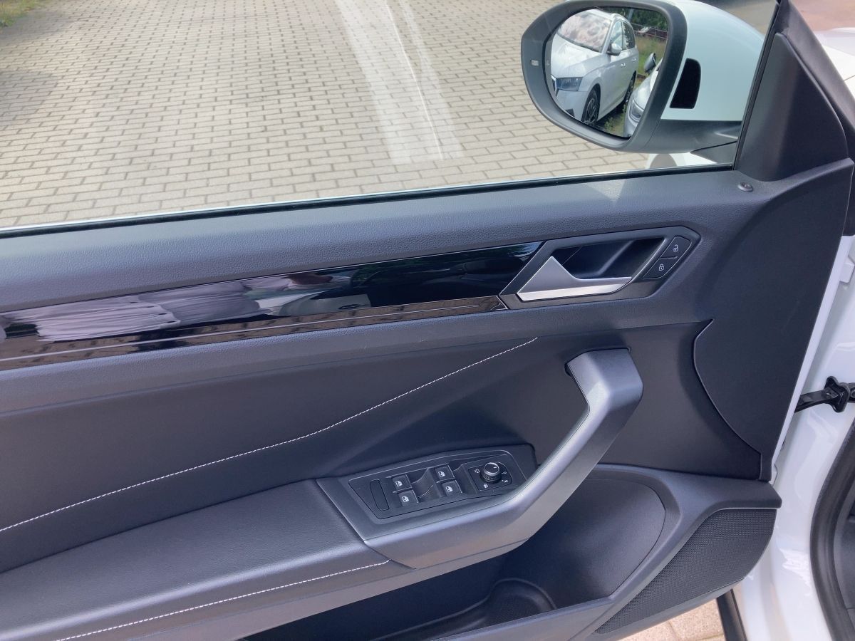 Volkswagen T-Roc - Bild 15
