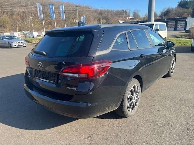 Opel Astra Edition 8-Fach-Bereifung
