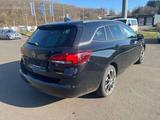 Opel Astra Edition 8-Fach-Bereifung - Opel Astra: F