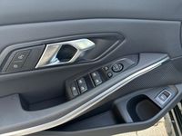 BMW 318 - Vorschau Bild 17
