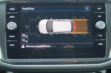 Volkswagen Tiguan 2.0TDI Comfortline NAVI-AHK.-PDC.-1.HAND-