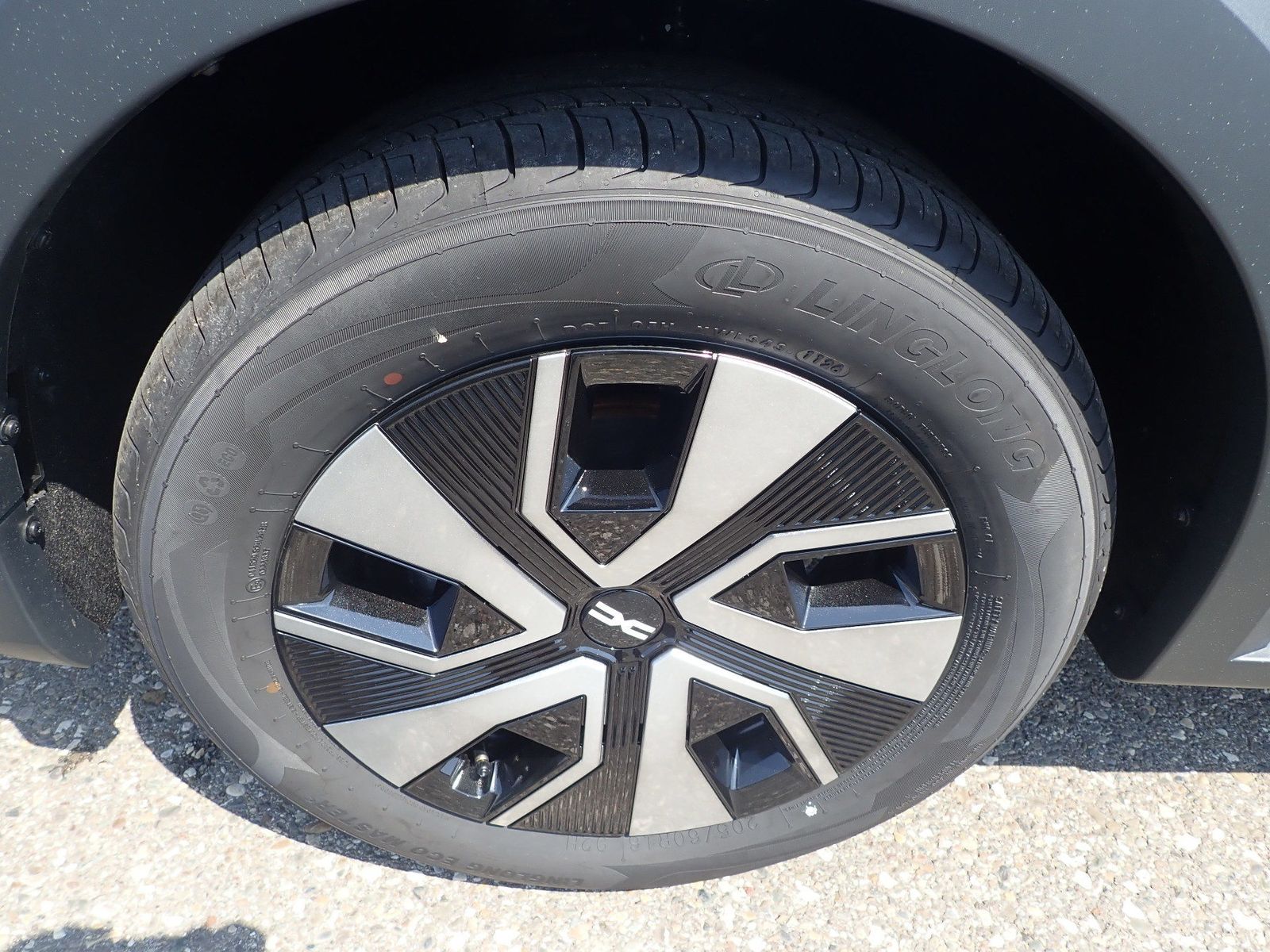 Fahrzeugabbildung Dacia Sandero Stepway Expression TCe 110