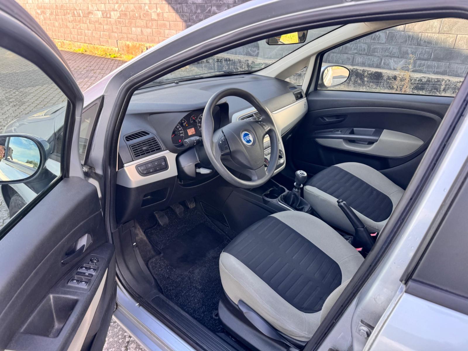 Fiat Grande Punto 1.4 - 1.HD - Klima - TÜV NEU -97tkm