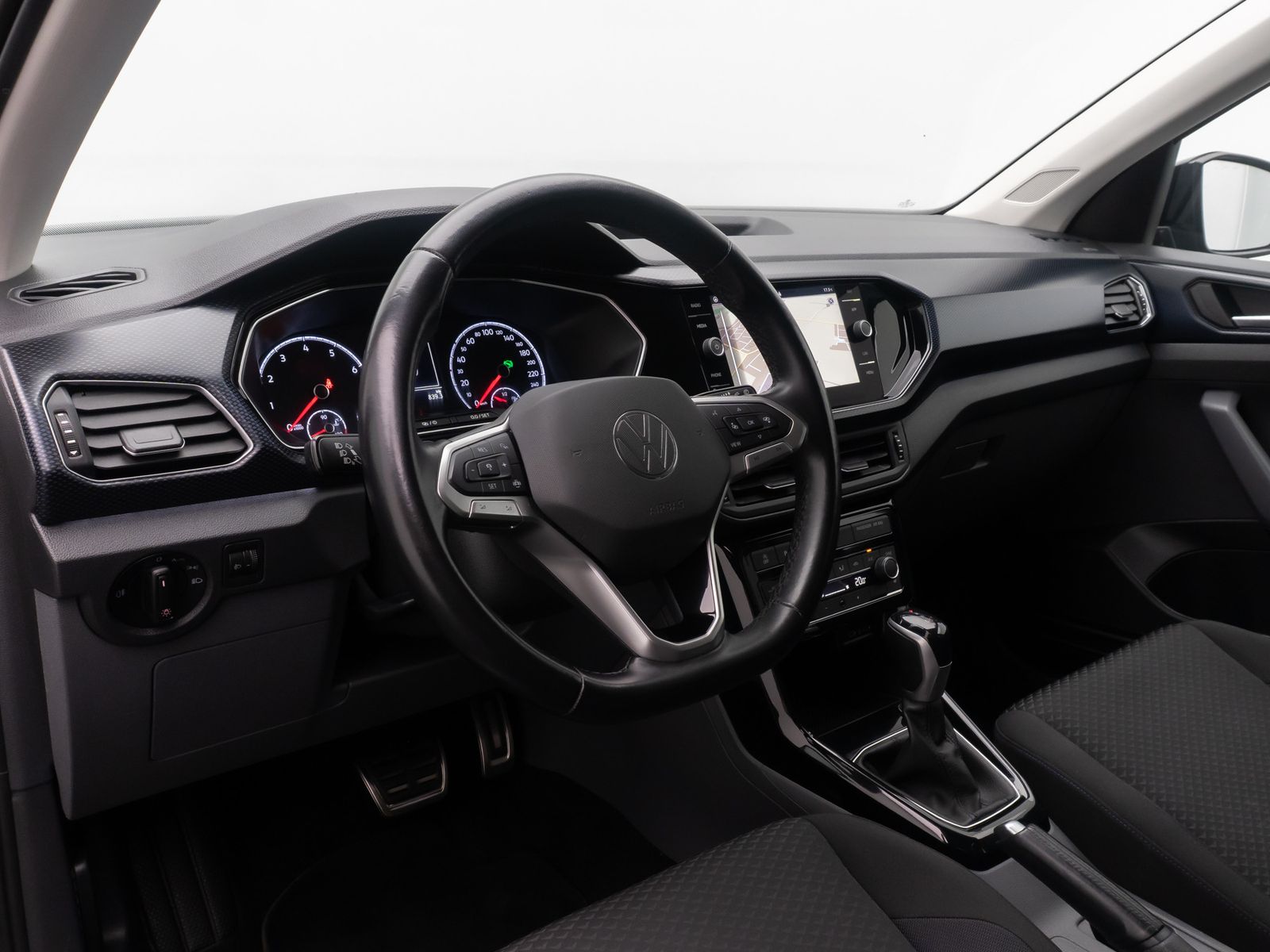 Fahrzeugabbildung Volkswagen T-Cross United ACC FahrAssist DAB Navi ParkAssis