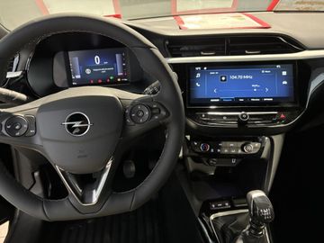 Fotografie 14 des Opel Corsa 1.2 Direct Injection Turbo GS