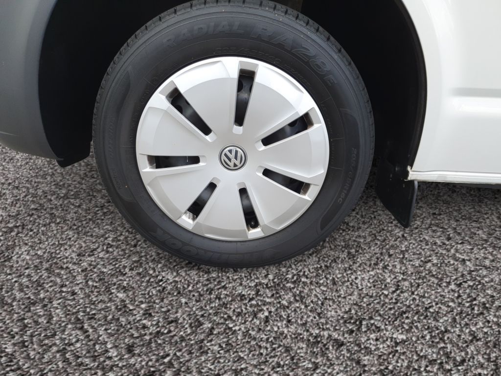 Fahrzeugabbildung Volkswagen Transporter T6.1 Kurz EcoProfi Klima Radio RFK