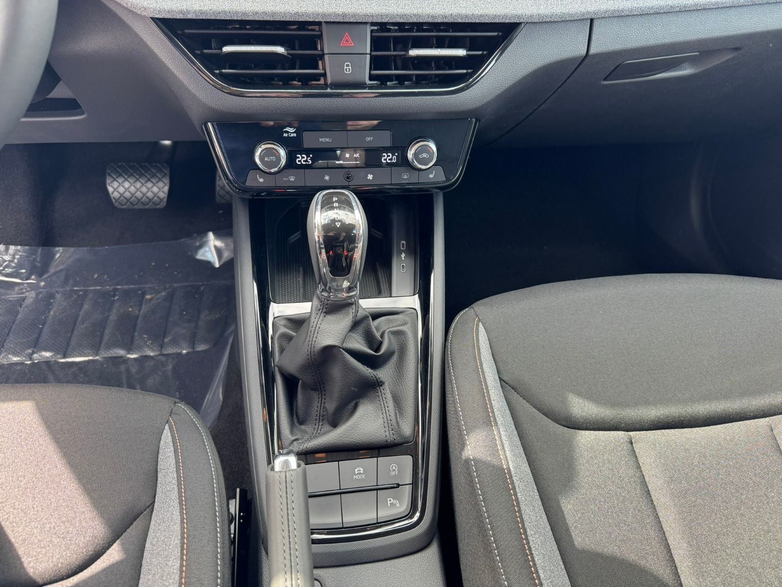 Fahrzeugabbildung SKODA Kamiq 1.0 TSI Selection OPF