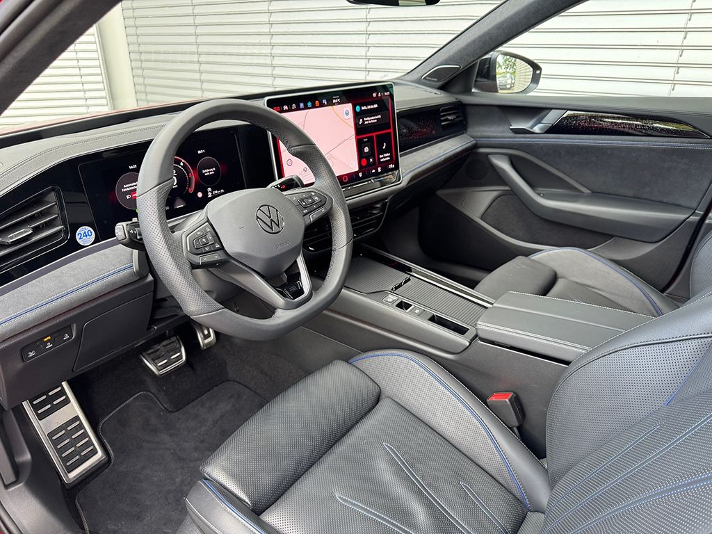 Passat Variant 2.0 TDI R-LINE SIGNATURE *AHK*