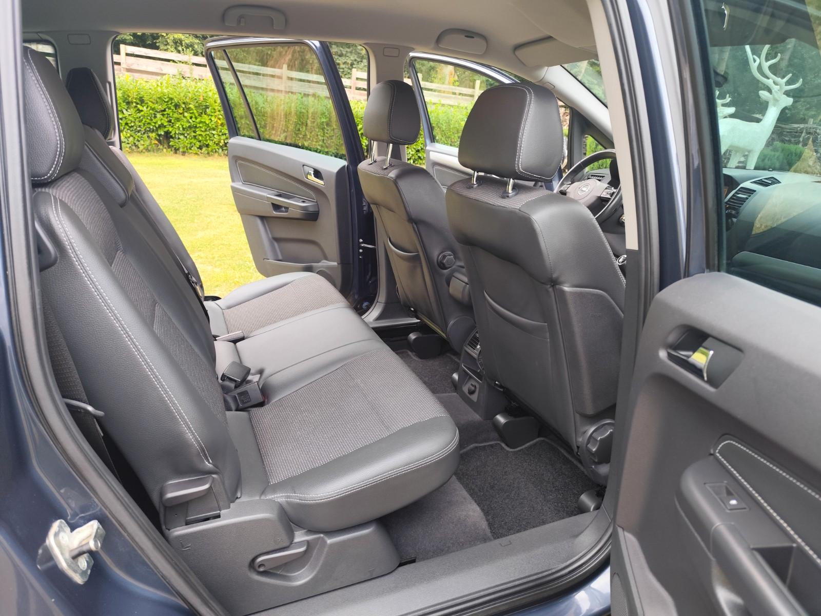 Opel Zafira B Innovation-Ahk-Ölkühler -TÜVNeu-Xenon