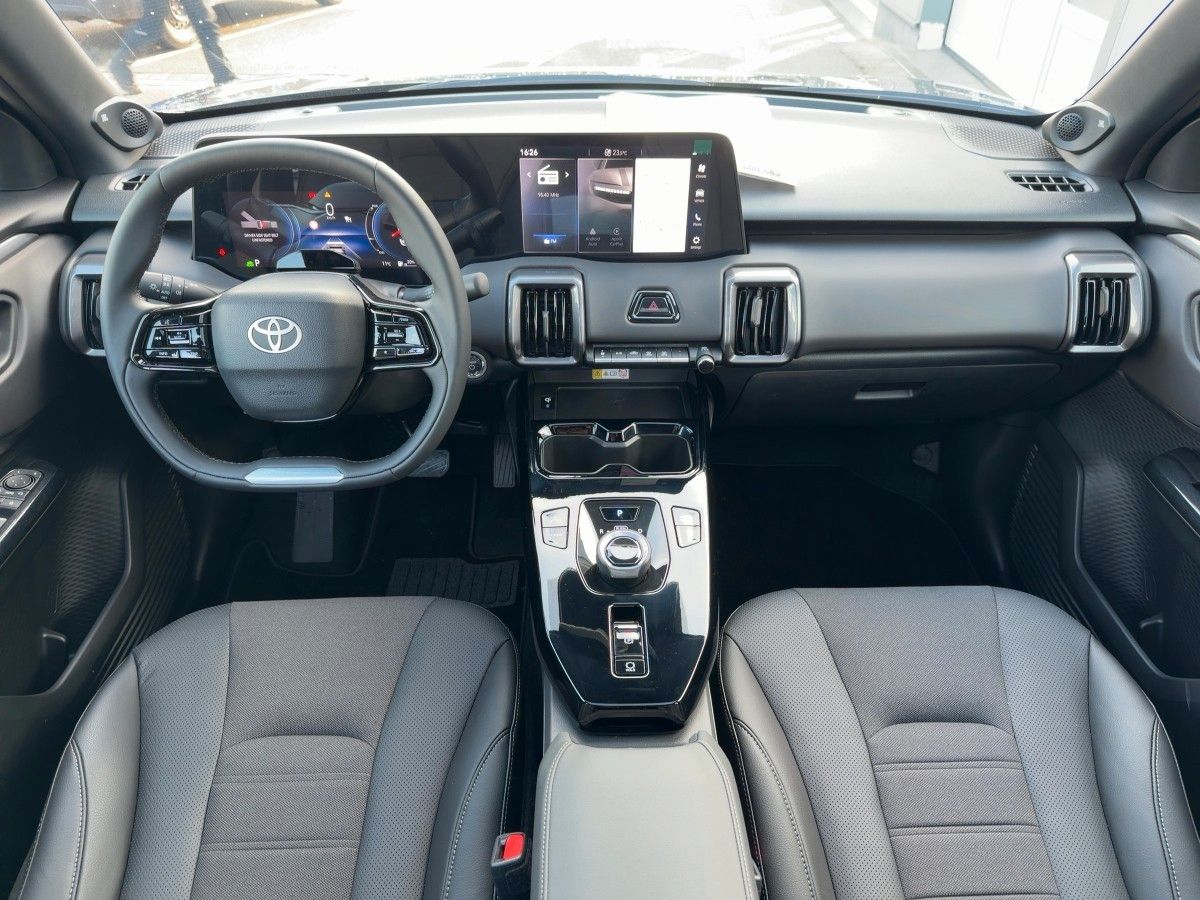 Fahrzeugabbildung Toyota Urban Cruiser 61kWh Lounge *0,00% Fin bis 30.06*