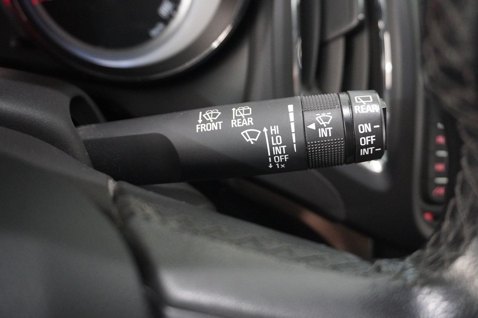 Fahrzeugabbildung Opel Zafira Tourer 1.4T INNOV. 7-SITZER NAVI/KAMERA