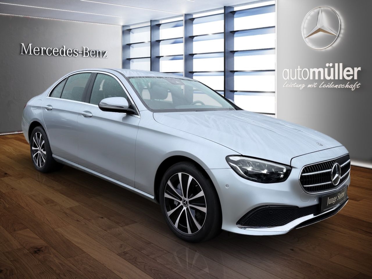 Fahrzeugabbildung Mercedes-Benz E 300 e AVANTGARDE+WIDESCREEN+DAB+LED+KAMERA+
