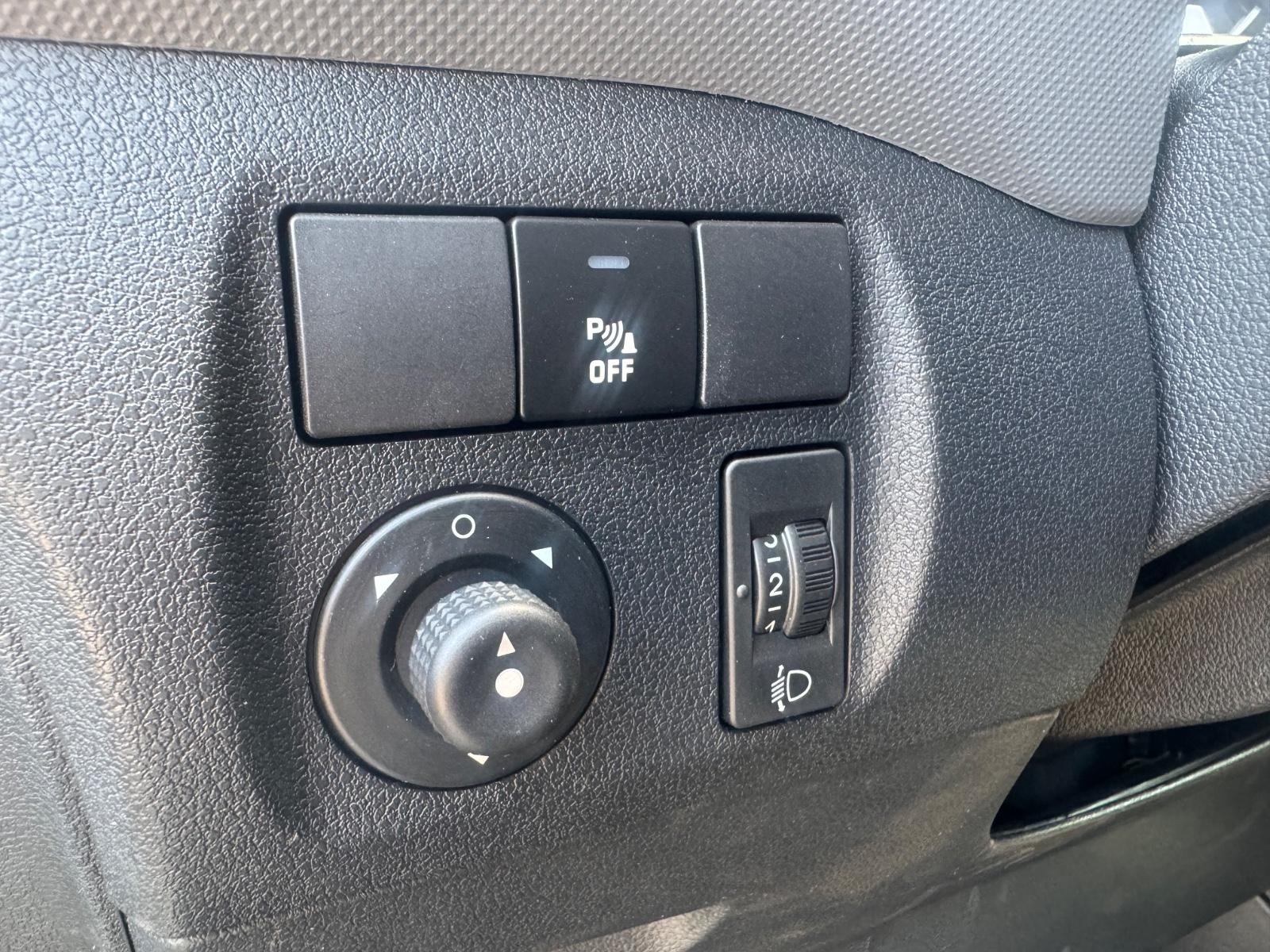 Peugeot Partner L1 Komfort*1.HAND*ZAHNR.+WP NEU*KLIMAAUT