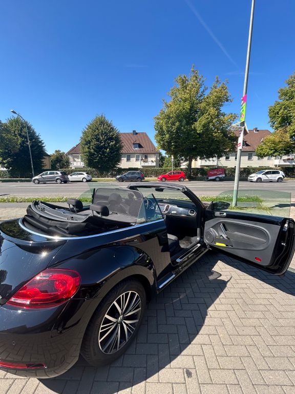 Image of Volkswagen Beetle