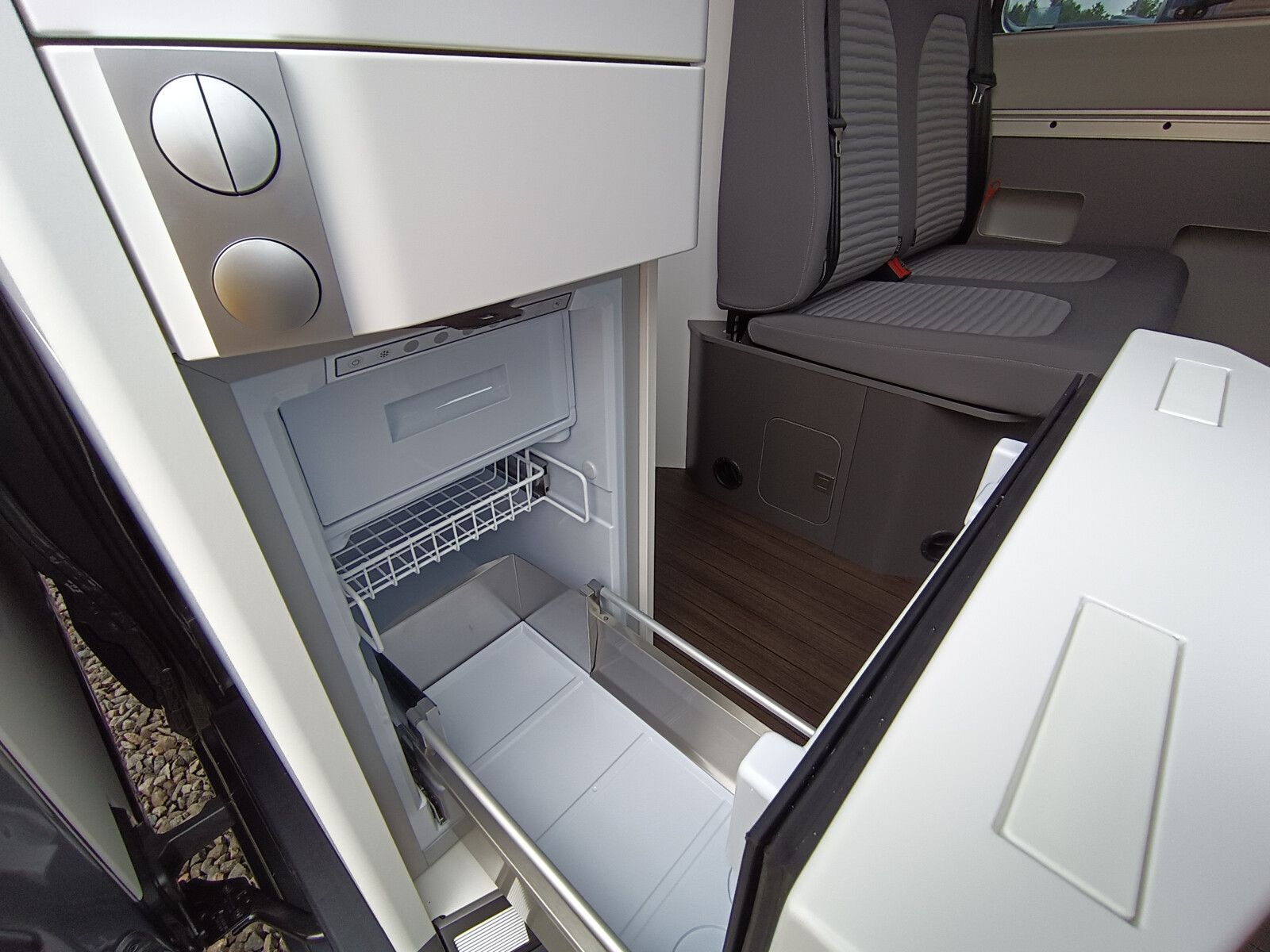 Fahrzeugabbildung Volkswagen Grand California 600 25810,- EUR Sondernachlass