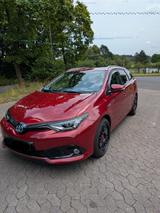 Toyota Auris Touring Sports Touring S. Hybrid 1,8-l... - Toyota Auris Touring Sports aus 2018