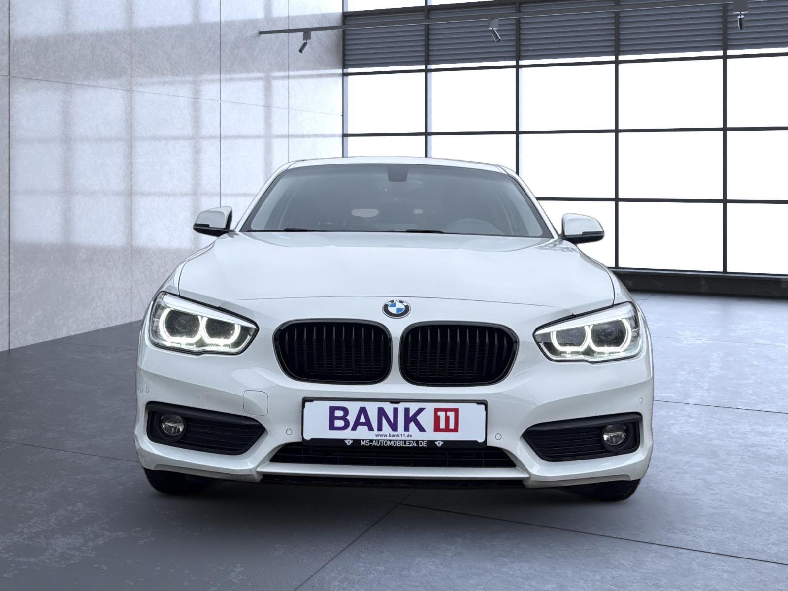 Fahrzeugabbildung BMW 116  Limousine 5-trg.  Advantage/ unfallfrei