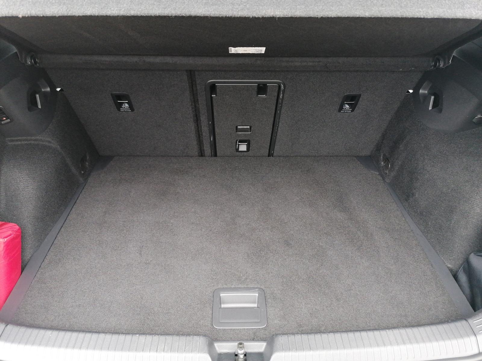 Volkswagen Golf VIII GTD 2.0 TDI DSG AHK+LEDER+STHZ+DCC+, миниатюра 16