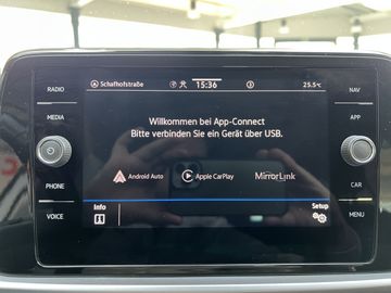 Volkswagen T-Roc - 3