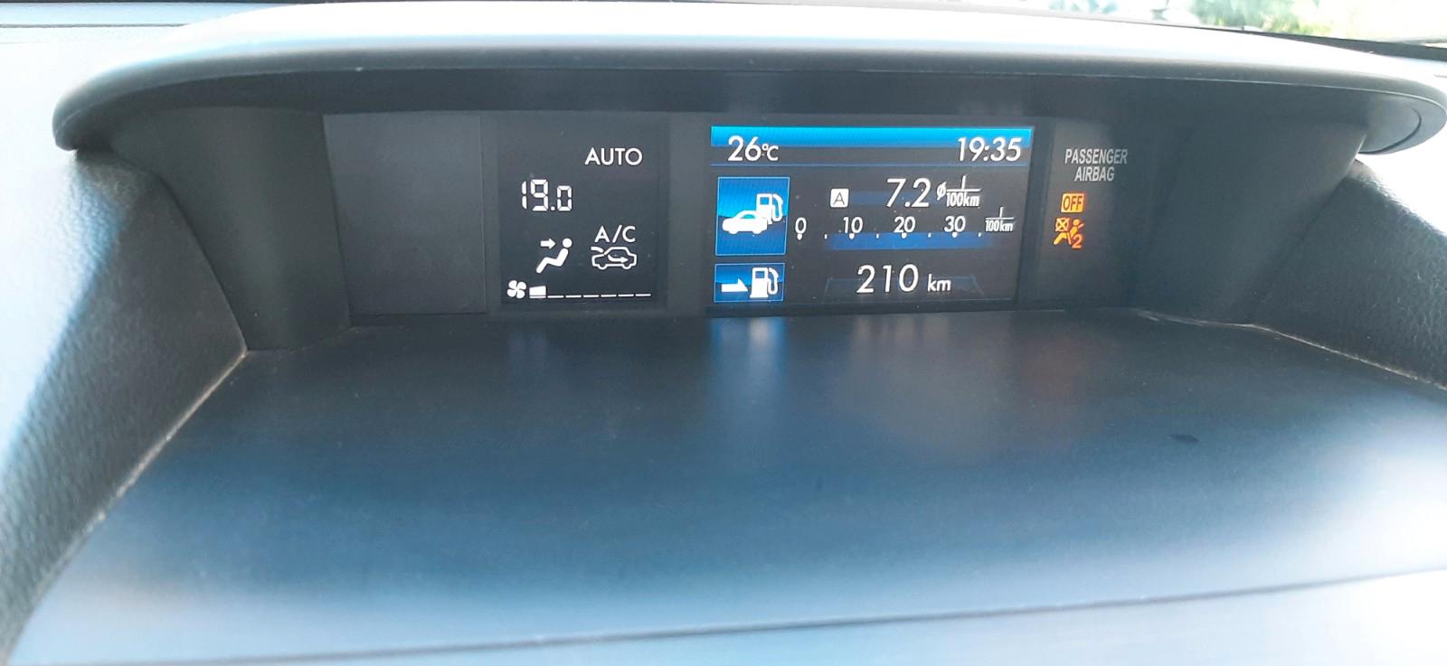 Subaru XV 2012 — photo 9