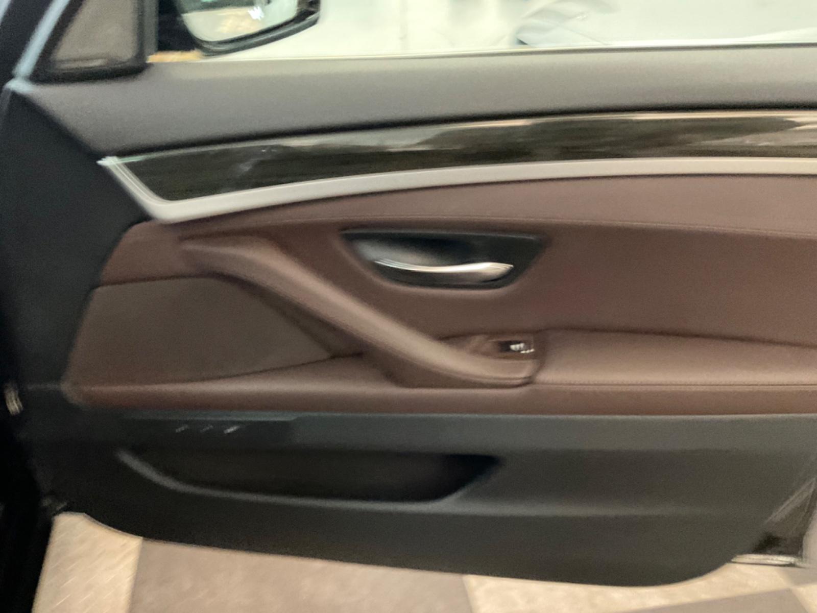 BMW 530d xDrive/Leder/Nav/Pano/SH/HeadUp/Inno Paket