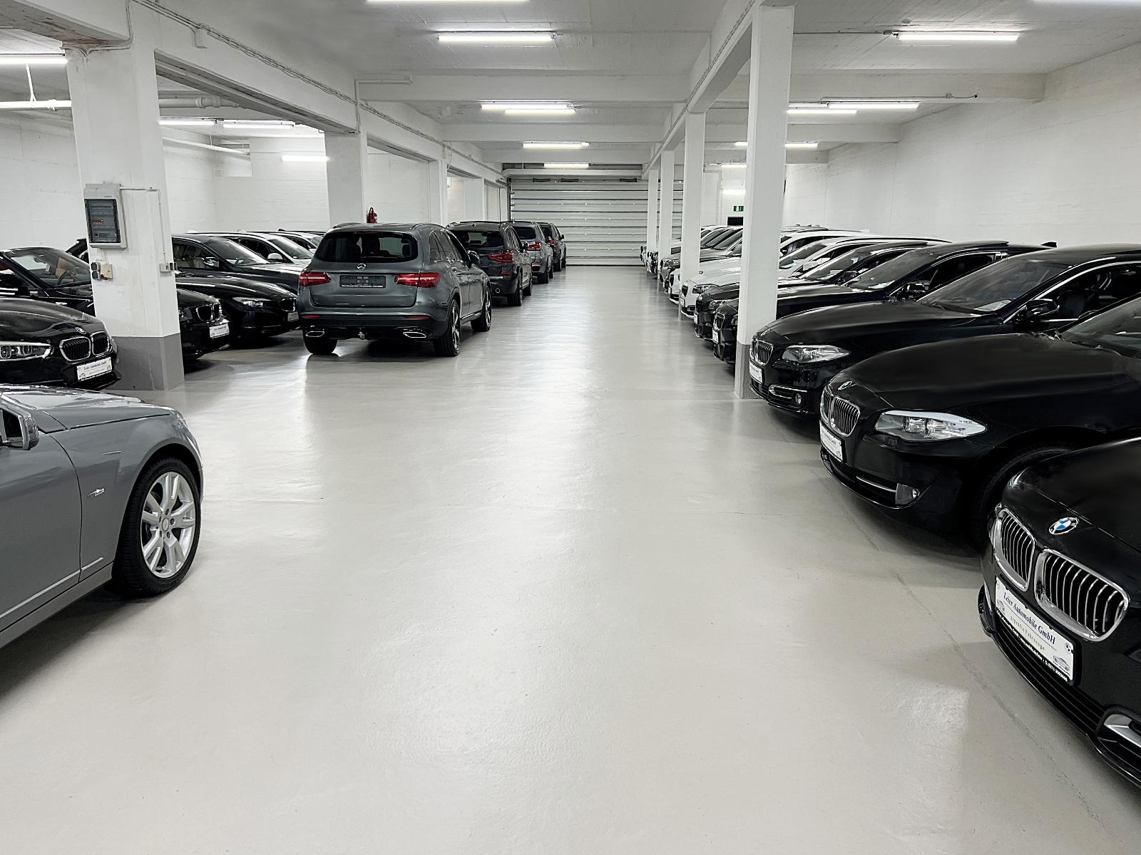 showroom-image-top