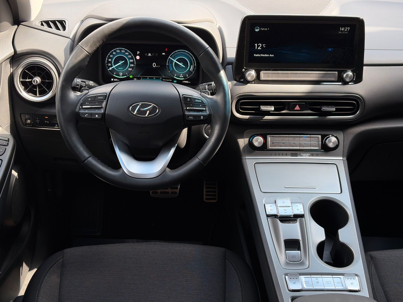 Fahrzeugabbildung Hyundai KONA E Trend NAV LHZ LKA LFA ACC KRELL CarPlay