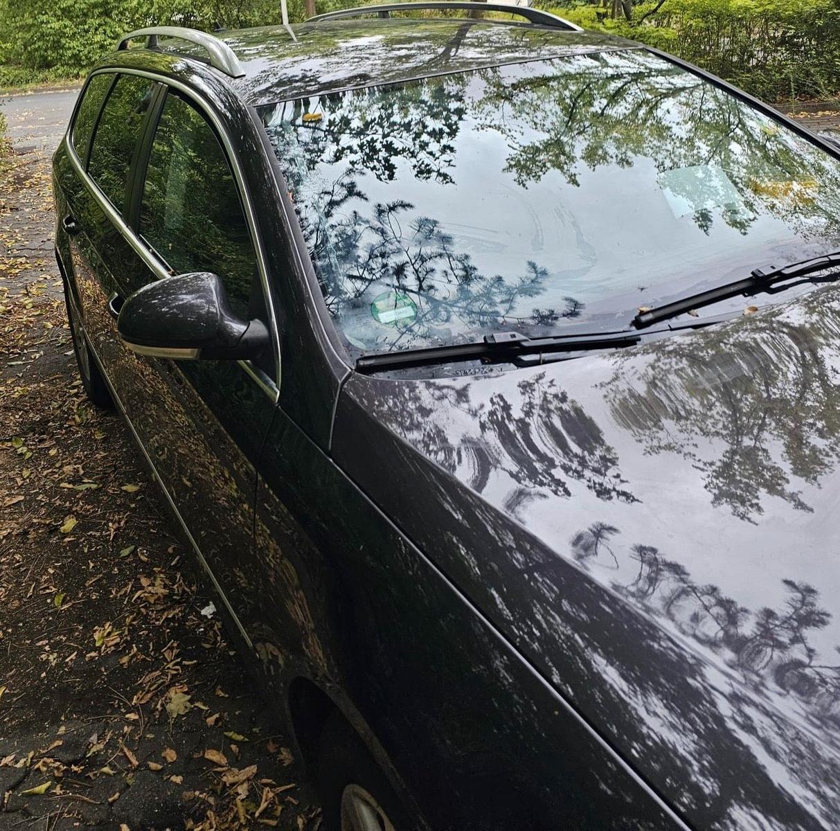 Volkswagen Passat 2010 — салон